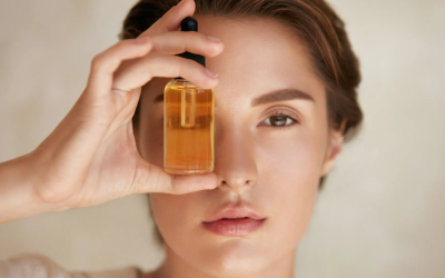 Cómo usar el aceite de jojoba: todo beneficios para piel y cabello
